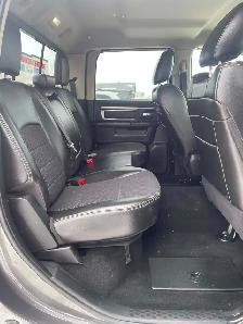 2015 Dodge Ram 1500 Sport 5.7L HEMI V8 8-Speed 4x4 crew-cab - Photo 10