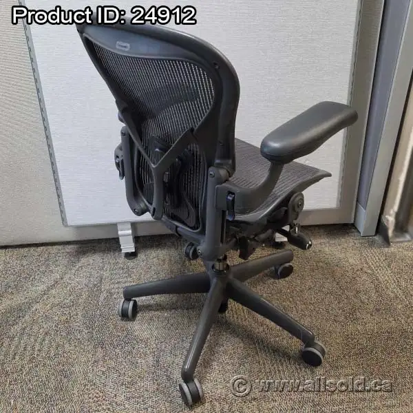 Herman Miller Aeron 'A' Size Ergonomic Task Chair w/ PostureFit - Photo 2