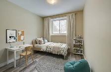 RENOVATED 3BR APARTMENT   BALCONY – 1 MONTH FREE! - Photo 5