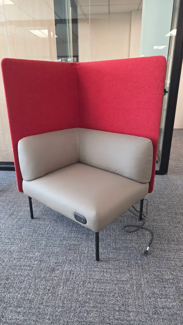 Haworth Cabana Single Seat Lounge