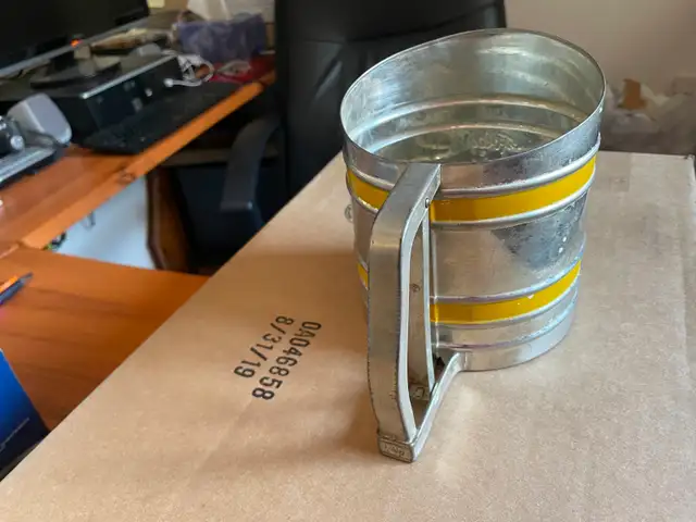 vintage Foley flour sifter chine - Photo 4