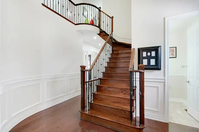 Mississauga Luxury (5,700 Sq Ft   135’ Lot) – Get Full Details - Photo 4