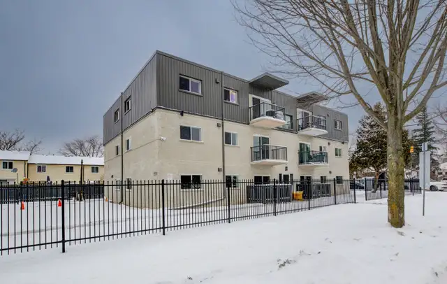 FULLY RENOVATED 2BR – ALL UTILITIES INCLUDED   1 MONTH FREE! - Photo 8