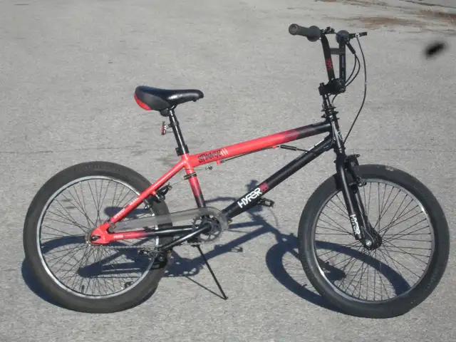 LIKE BRAND NEW BOY'S 20' HYPER SPINNER PRO MODEL STUNT BMX BIKE! - Photo 4