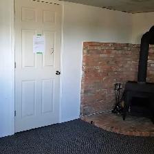 Basement for rent available from April 1, 2026 in Shawnessy - Photo 7