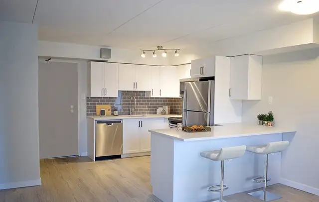 2 Bedroom in the Heart of Garden City - Photo 4