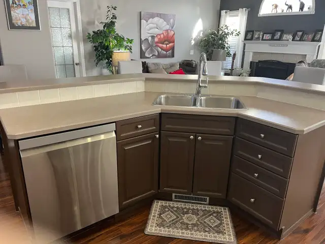 Kitchen cabinets and island - Photo 3