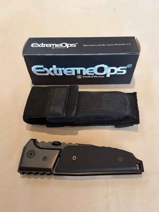 Smith & Wesson Bullseye Extreme Ops Folding Knife