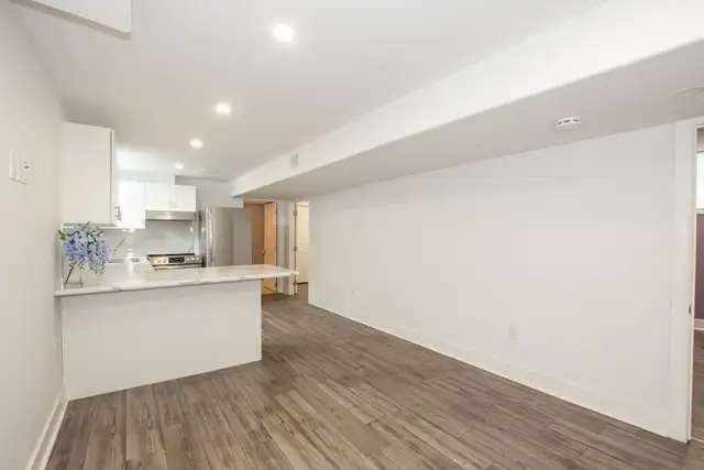 8487 Jennifer Cres, Niagara Falls - All Inclusive 1 Bedroom Unit