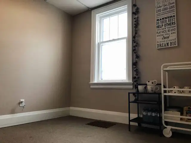 All Inclusive Main Floor Office on Toronto St. near Downtown - Photo 2