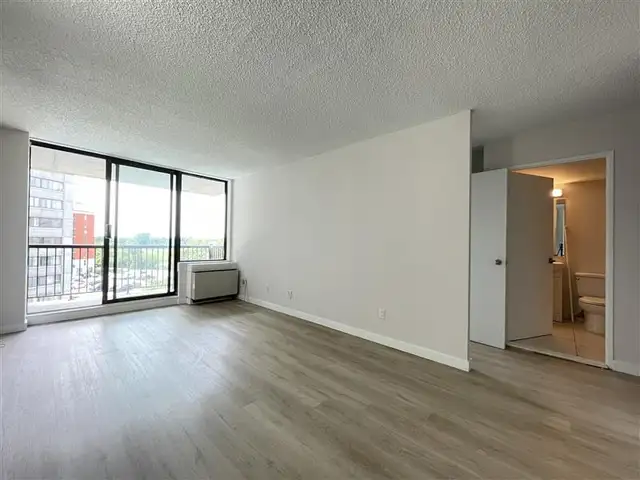 YORKVILLE TROIS35 -  - VSL - 514-316-3350 - Photo 6