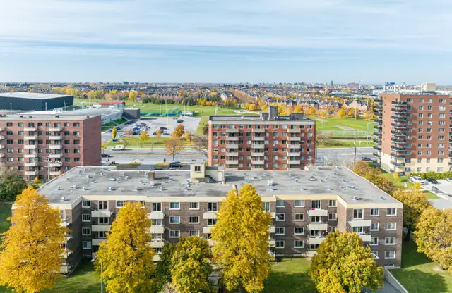 YORKVILLE PARK 1 - VSL - Photo 4