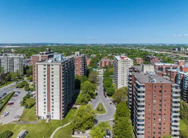 YORKVILLE SEPT45 - BEL IMMEUBLE - SAINT-LAURENT PRES DU REM - Photo 4