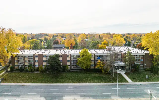 DDO @ 514-683-2252 - 4.5 Unit - Photo 6