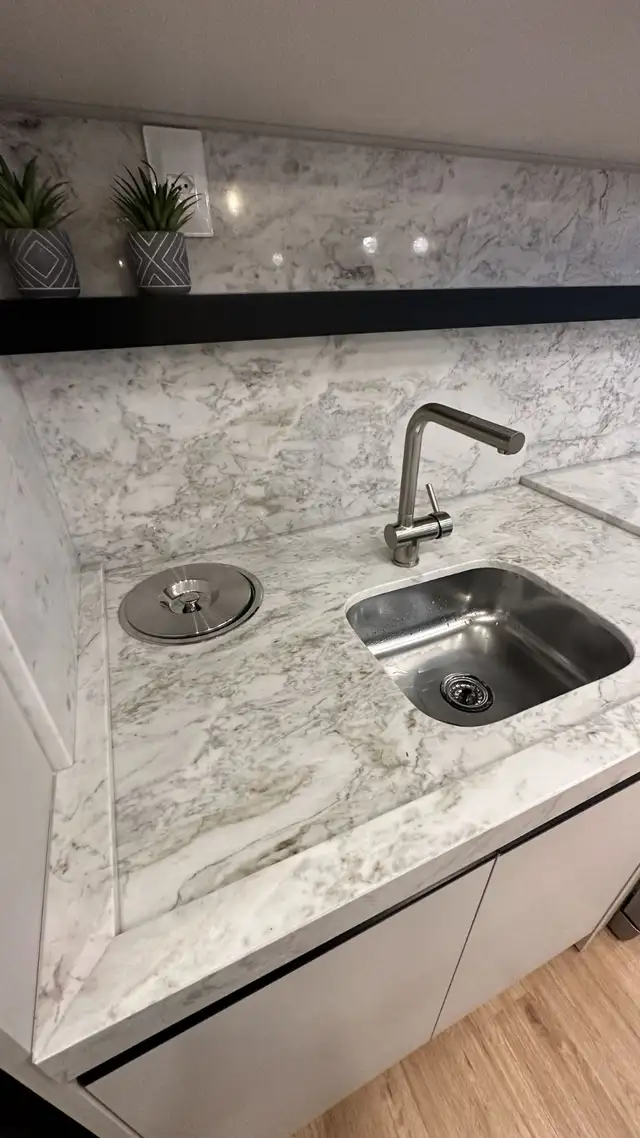 Custom Countertops Ontario – Quartz, Granite, Marble & Porcelain - Photo 3