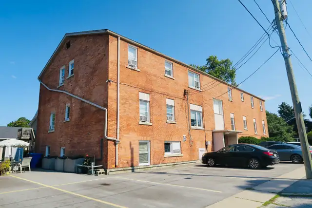 PORT DALHOUSIE Spacious 2 Bedroom Apartment! - Photo 11