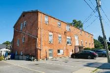 PORT DALHOUSIE Spacious 2 Bedroom Apartment! - Photo 11