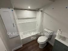 2 Bedroom, 1 Bath Unit – 182 Seneca Cres – $2,500/month - Photo 2