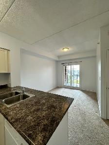 2 Bedroom   Den 1 Bath Condo Unit for Lease - Guelph - Photo 4