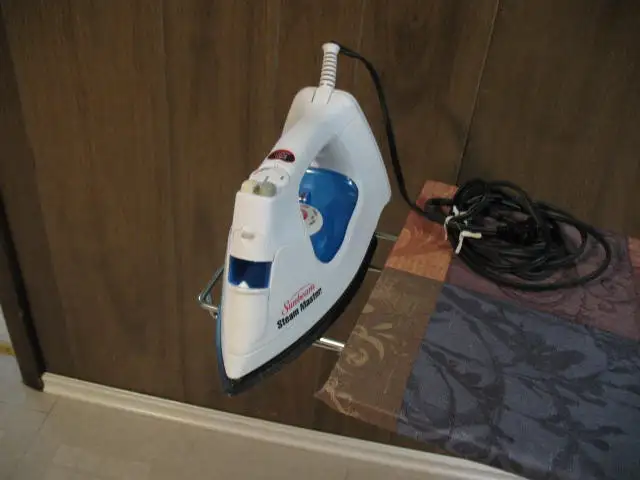 Clothes Irons and Ironing Board - Photo 2