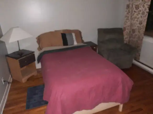 A PAT MTL-EST CHAMBRE À LOUER