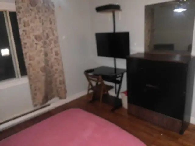 A PAT MTL-EST CHAMBRE À LOUER - Photo 3