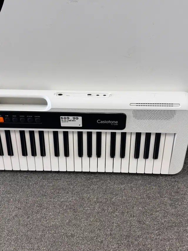 Casio CT-S200 61-key Portable Keyboard - Photo 3