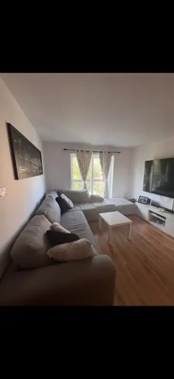 Pointe-aux-trembles beau grand 4 1/2 situé à l'étage