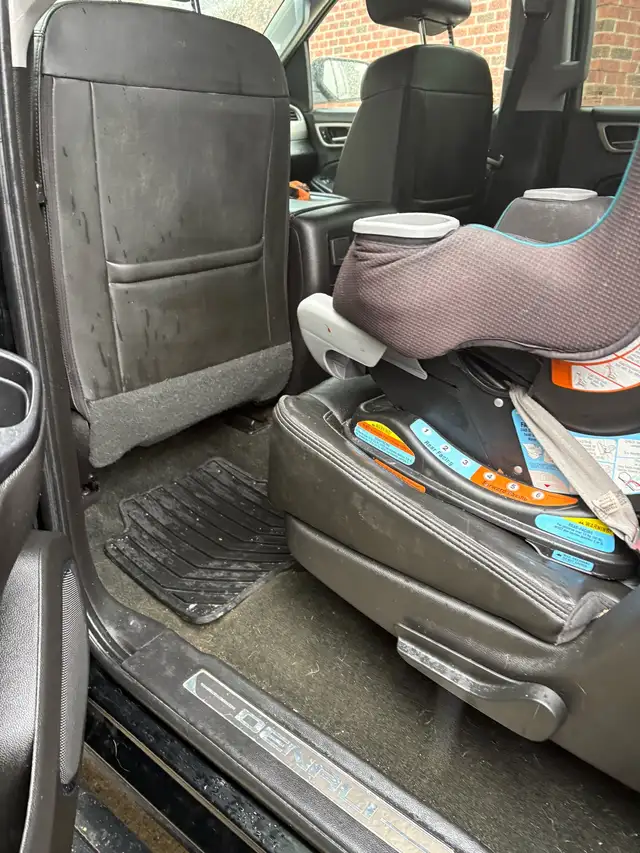 LOOKING FOR DIRTY CARS - Photo 4