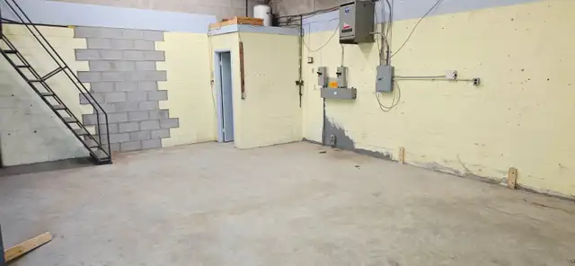 INDUSTRIAL/WAREHOUSE UNIT FOR LEASE/RENT SCARBOROUGH - Photo 3