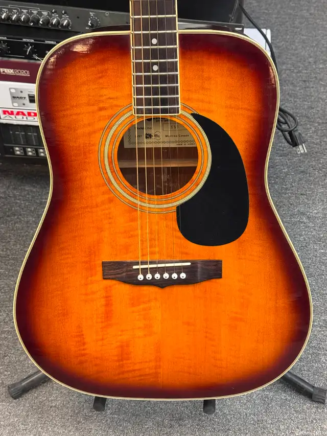 Citation 659 Acoustic Guitar - Photo 2