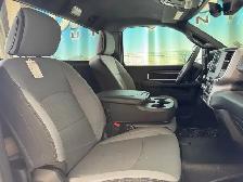 2024 Ram 5500 Chassis SLT | Apple CarPlay | Android Auto - Photo 16