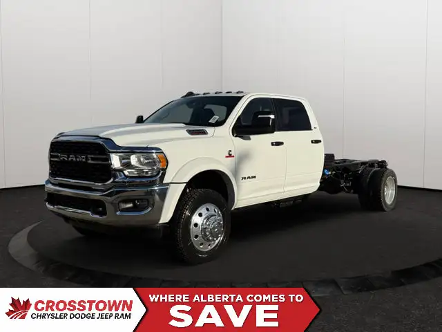 2024 Ram 5500 Chassis SLT | Remote Start | Apple CarPlay