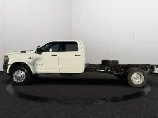 2024 Ram 5500 Chassis SLT | Remote Start | Apple CarPlay - Photo 2