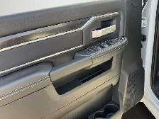 2024 Ram 5500 Chassis SLT | Remote Start | Apple CarPlay - Photo 11