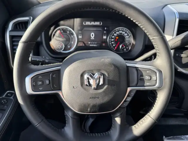 2024 Ram 5500 Chassis SLT | Remote Start | Apple CarPlay - Photo 12