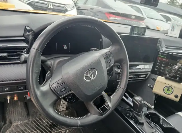 2025 Toyota Hybrid  –Taxi- Excellent Condition – Ready to Drive - Photo 3