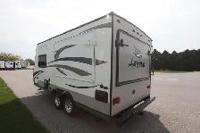 2015 Jayco Jay Feather X18D Hybrid - Photo 3
