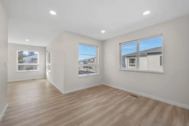 3 Bedroom Townhome Downtown Kamloops - Photo 10