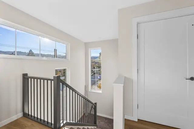 3 Bedroom Townhome Downtown Kamloops - Photo 11