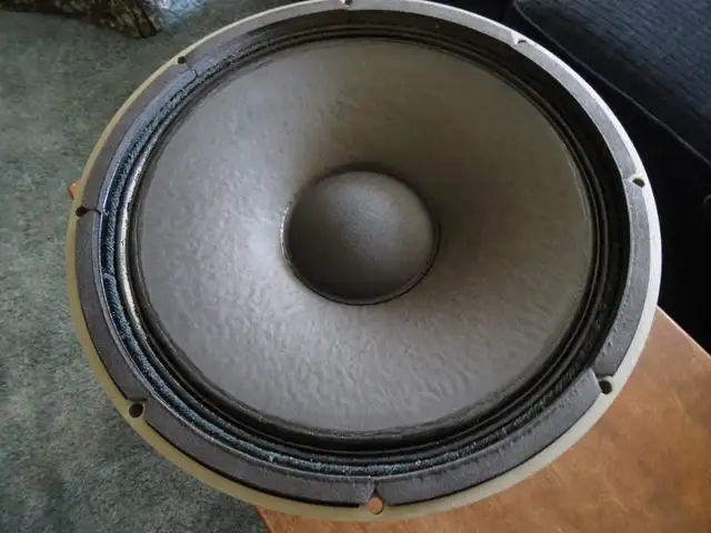 Tannoy monitor gold 15' drivers in GRF Cabinets - Photo 4