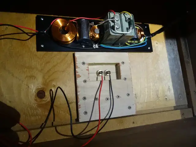 Tannoy monitor gold 15' drivers in GRF Cabinets - Photo 8