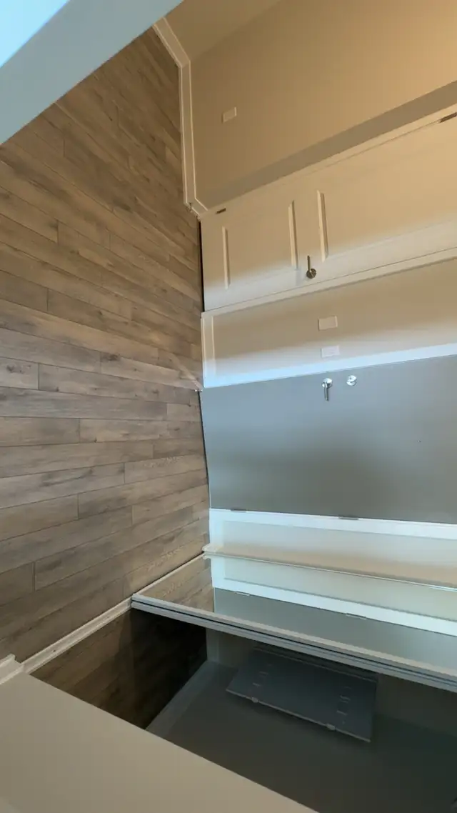 Brand new condo - Photo 8
