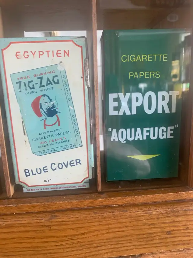 tobacco items - Photo 9