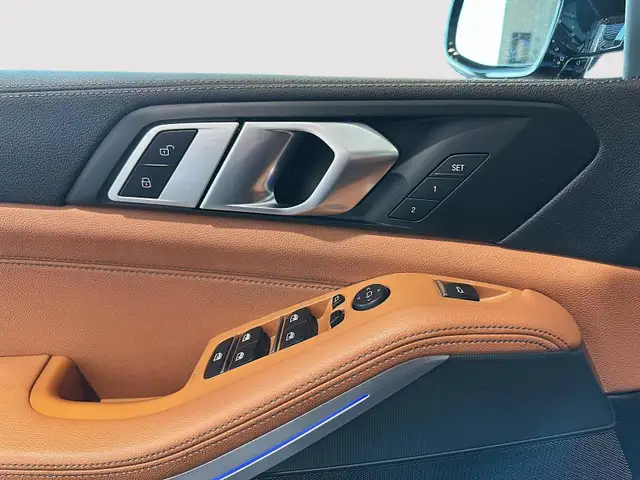 2022 BMW X5 xDrive40i 2 sets/OEM wheels and tires! No accidents! - Photo 12