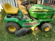 assorted lawn tractors stripped for parts - Photo 4