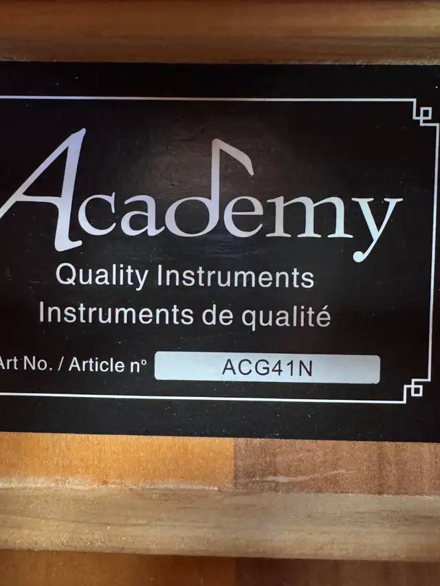 Academy Acoustic Guitar - Photo 4
