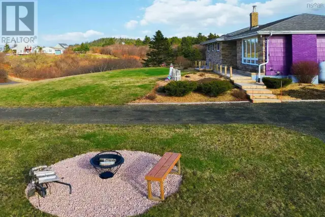 Beautiful Oceanview home for sale - Photo 2