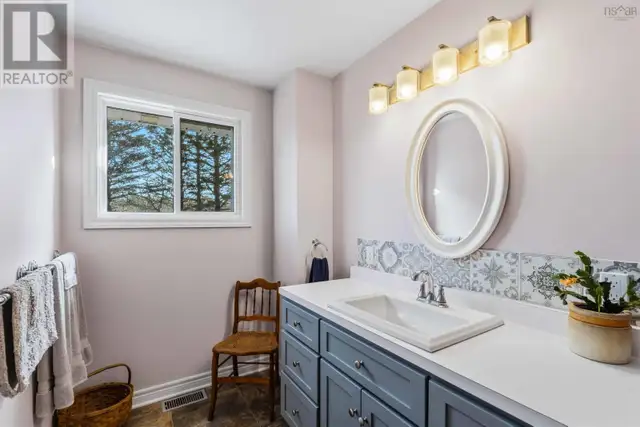 Beautiful Oceanview home for sale - Photo 7