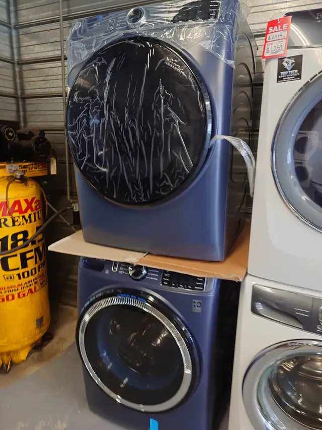 GE '28' Sapphire Blue Front Load Washer / Dryer Set on Sale‼️ - Photo 3